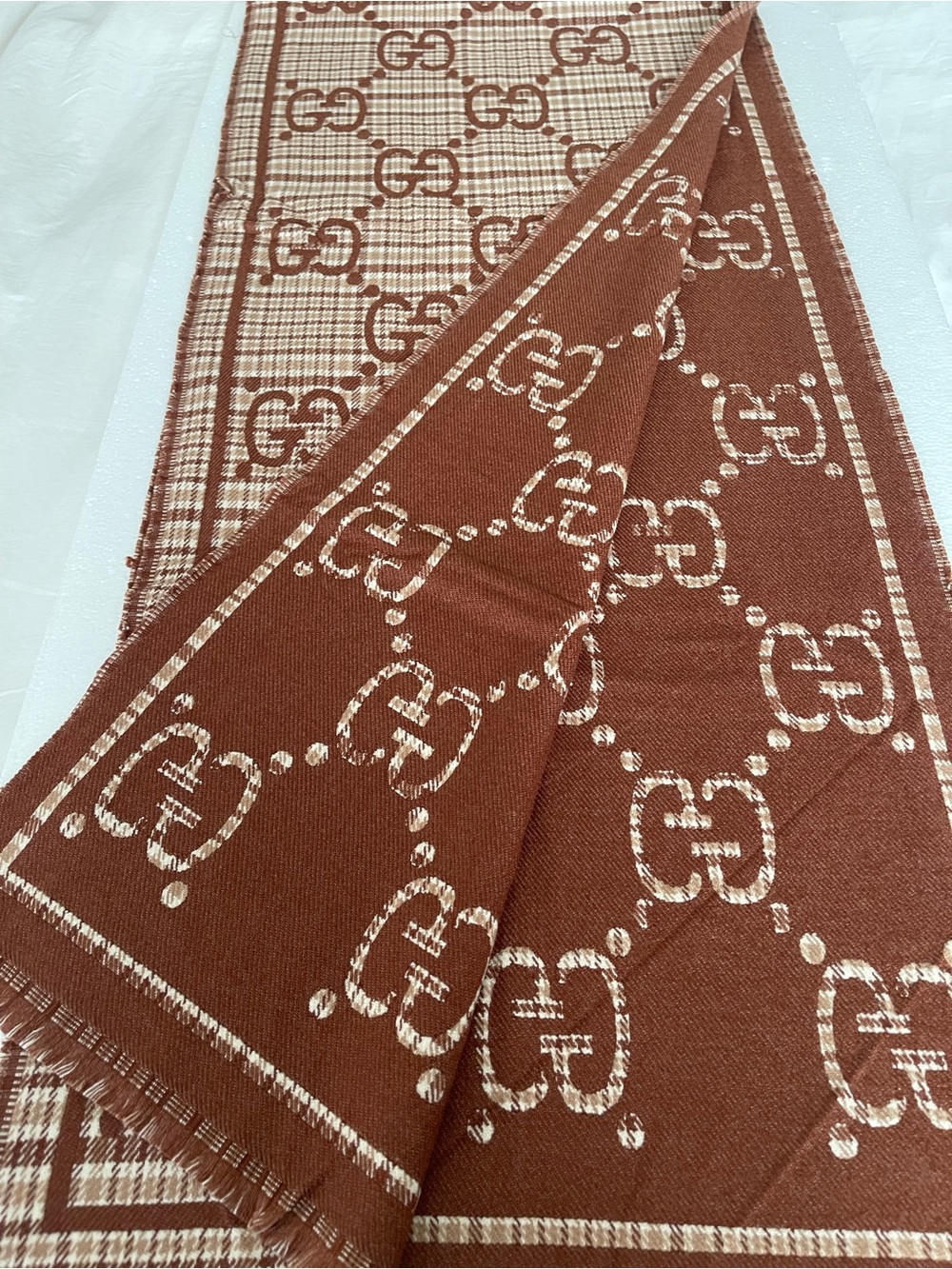 Gucci GG reversible jacquard scarf - Picture 1 of 9